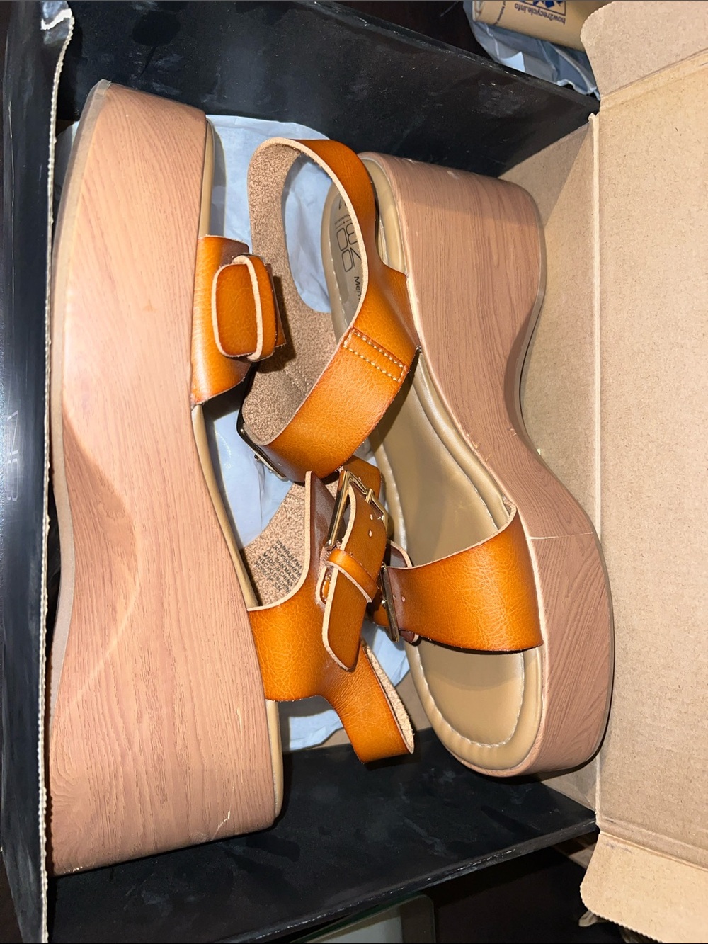 Women’s No Boundaries Platform Sandals in Warm Tan with Buckle Detail